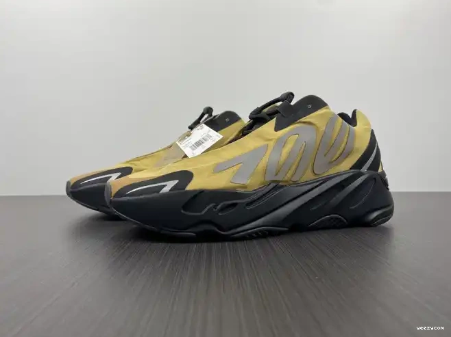 Yeezy GZ0717 Flux' 700 Boost MNVN 'Honey 0504